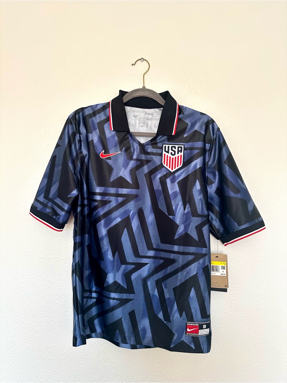 Nike USA MEN'S ENERGY 2026 SOCCER JERSEY (new with tags & authentic)